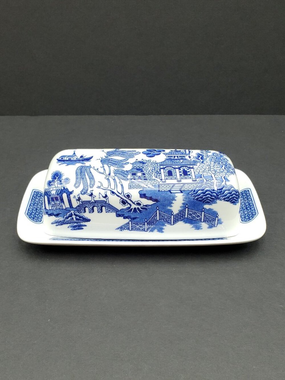 Churchill Blue Willow Covered Butter Dish Willow Blue 1/4 Lb Covered Butter